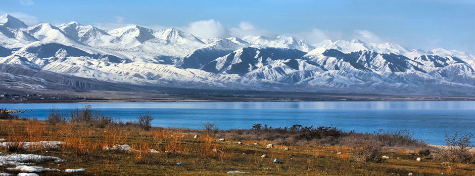 Отдых в марте на озере Иссык-Куль